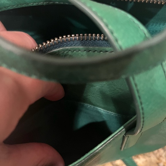 Fossil Satchel Tote - Picture 7 of 10